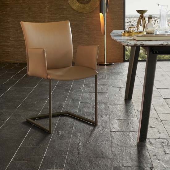 Draenert Armlehnstuhl Nobile Swing 2071 in cognac