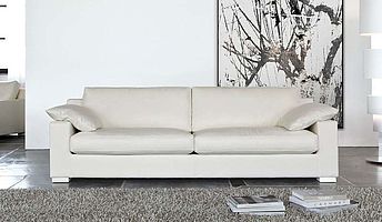 Sofa Inspiration der Bielefelder Werkstätten in weißem Leder