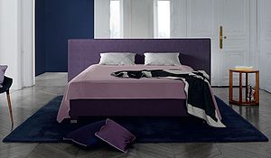 Treca Paris Boxspring-Bett mit Kopfteil Cube Wide in violett