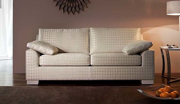 Bella Vista Sofa  von den Bielefelder Werkstätten cremfarbener Kaostoff in cremefarben