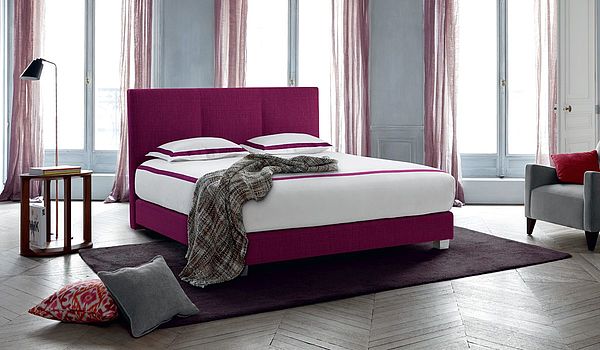 Boxspringbett von Treca mit Kopfteil Kate in framboise