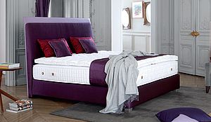 Treca Paris Boxspringbett mit Auflage Pont de l'Alma , Kopfteil Saint Germain in violett