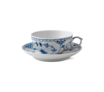 Teetasse mit Unterer aus der Kollektion Musselmalet Halbspitze von Royal Copenhagen